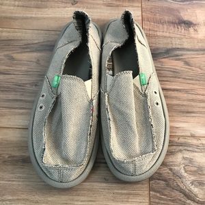 Women’s Sanuk size 11